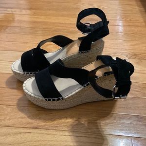 Dolce Vita platform Sandals size 9